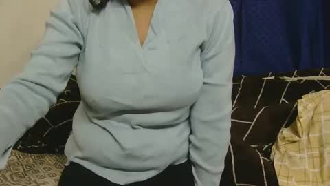 Snapshot of cute_kashmira99 chatting on 01/05/25, 03:13 kashmira online show from 01/05/25, 03:13