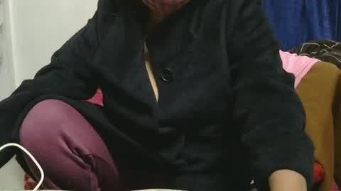 Snapshot of cute_kashmira99 chatting on 01/11/25, 10:40 kashmira online show from 01/11/25, 10:40