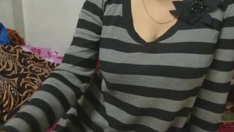 kashmira online show from 12/15/25, 03:11