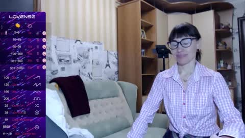 Snapshot of cute_lion_ chatting on 12/29/24, 12:01 cute_lion_ online show from 12/29/24, 12:01