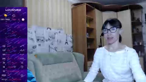 Snapshot of cute_lion_ chatting on 03/09/25, 11:14 cute_lion_ online show from 03/09/25, 11:14