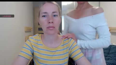 Snapshot of cute_lion_ chatting on 10/13/25, 03:01 cute_lion_ online show from 10/13/25, 03:01