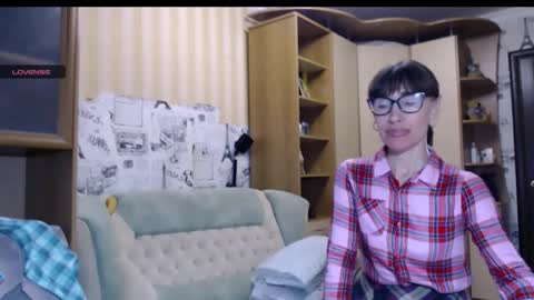 cute_lion_ online show from 10/26/25, 11:38