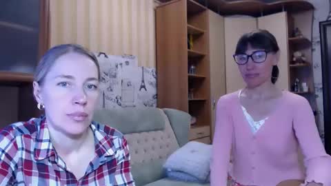 cute_lion_ online show from 03/15/26, 12:33