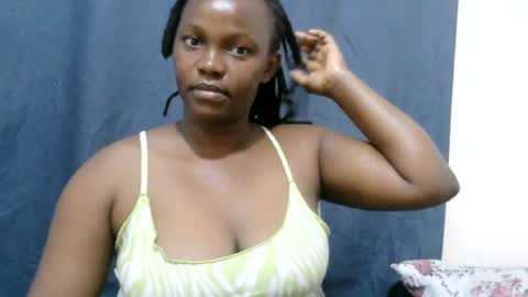 Snapshot of cute_lyn6 chatting on 06/29/26, 02:18 cute_lyn6 online show from 06/29/26, 02:18