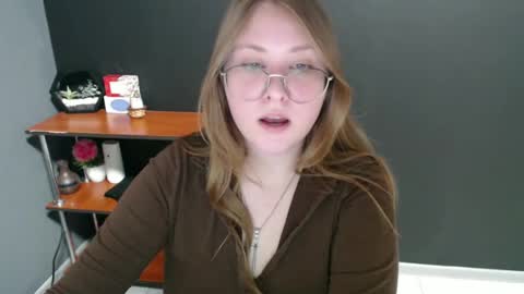 Veronica online show from 01/10/25, 10:28