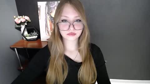 Veronica online show from 02/23/26, 10:01