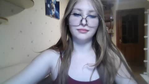 Veronica online show from 06/16/26, 07:16