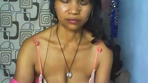 Snapshot of cute_moll chatting on 05/25/26, 06:47 murielle online show from 05/25/26, 06:47