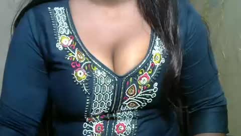 Snapshot of cute_payalji chatting on 05/01/26, 02:49 alia online show from 05/01/26, 02:49