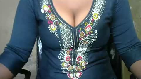 Snapshot of cute_payalji chatting on 05/16/26, 02:52 alia online show from 05/16/26, 02:52