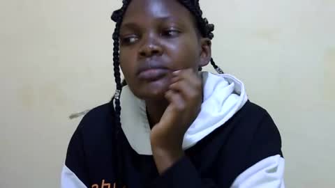 cute_roxie online show from 12/06/24, 05:00