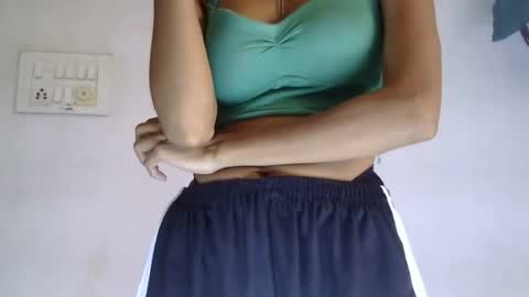 Snapshot of cute_ruhii chatting on 07/18/26, 04:05 ruhi online show from 07/18/26, 04:05
