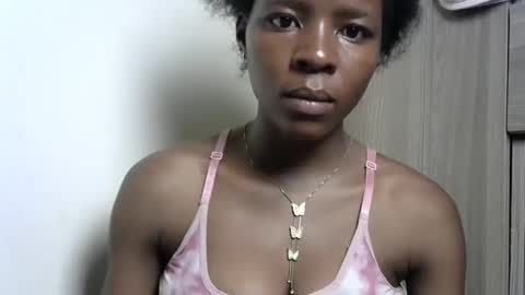 Snapshot of cute_sexy3 chatting on 01/20/25, 05:06 SHARON online show from 01/20/25, 05:06