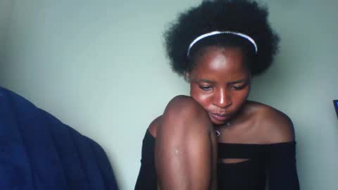 Snapshot of cute_sexy3 chatting on 01/31/26, 07:56 SHARON online show from 01/31/26, 07:56