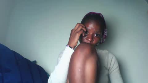 Snapshot of cute_sexy3 chatting on 02/15/26, 07:32 SHARON online show from 02/15/26, 07:32