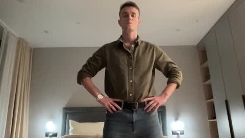 cute_skywalker online show from 11/01/25, 05:48