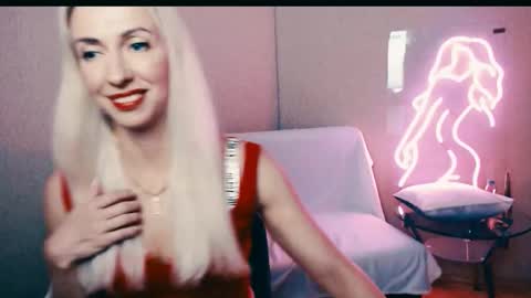 cute_smile_shy online show from 09/18/25, 08:00