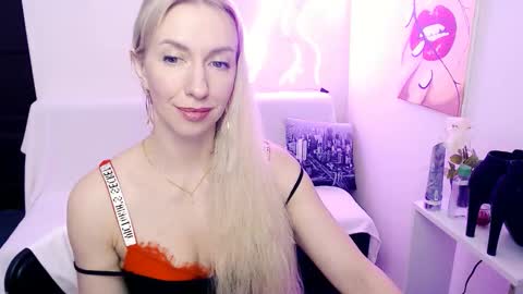 cute_smile_shy online show from 02/22/26, 10:36