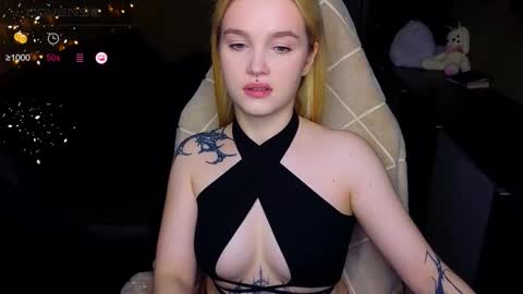 Sue online show from 11/25/25, 03:01