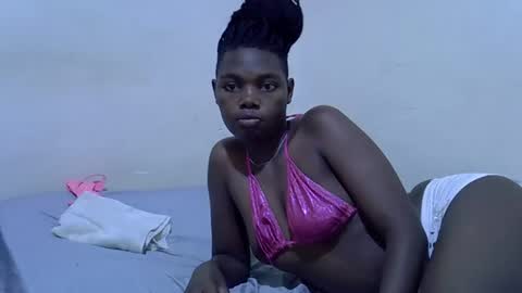 cute_tamara1 online show from 11/26/25, 08:48