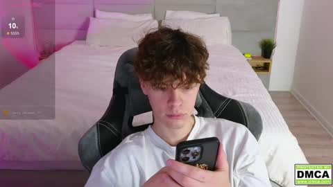 Thomas -  online show from 02/11/25, 08:42