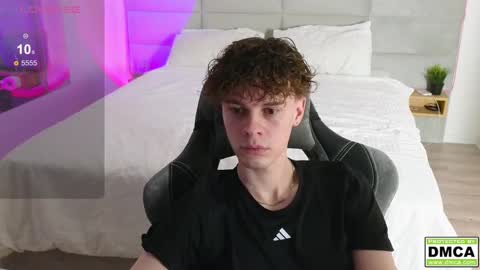 Thomas -  online show from 03/11/25, 07:25