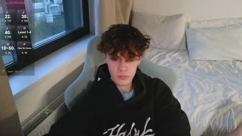 Snapshot of cute_thomas chatting on 05/11/26, 05:21 Thomas - online show from 05/11/26, 05:21