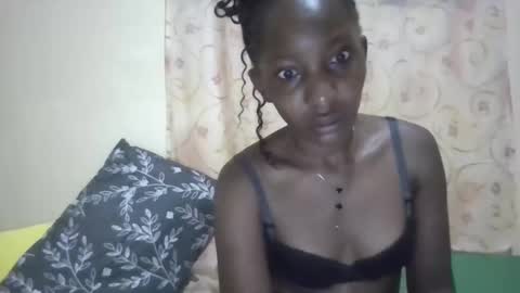 cute_xeniah online show from 09/29/25, 11:09