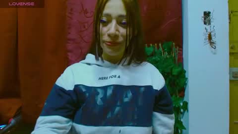 Snapshot of cute_zoe1 chatting on 03/04/25, 02:38 cute_zoe1 online show from 03/04/25, 02:38