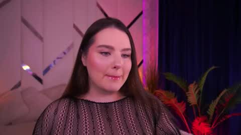 Amber online show from 10/31/25, 12:33