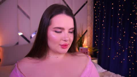 Amber online show from 02/18/26, 01:56