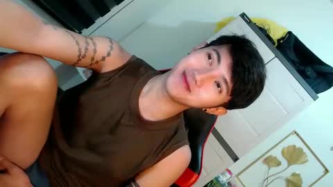 Snapshot of cuteasiancock98 chatting on 04/26/26, 10:51 Steph online show from 04/26/26, 10:51