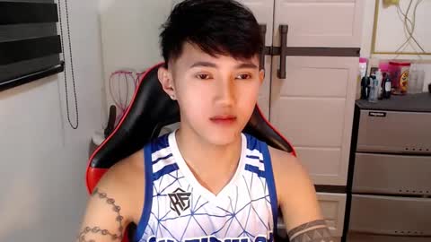 Snapshot of cuteasiancock98 chatting on 05/18/26, 04:29 Steph online show from 05/18/26, 04:29