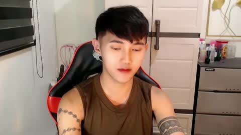 Snapshot of cuteasiancock98 chatting on 05/20/26, 05:35 Steph online show from 05/20/26, 05:35