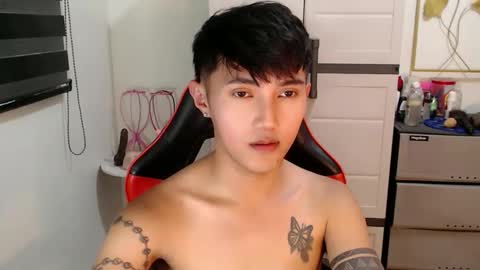 Snapshot of cuteasiancock98 chatting on 05/22/26, 03:02 Steph online show from 05/22/26, 03:02
