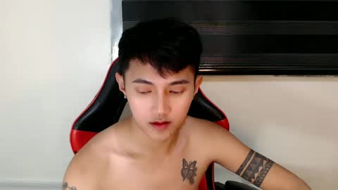 Snapshot of cuteasiancock98 chatting on 06/19/26, 01:54 Steph online show from 06/19/26, 01:54