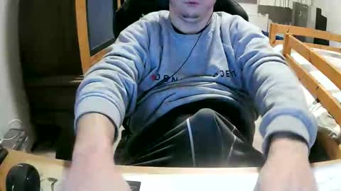 Cuteboy090 online show from 03/20/26, 11:42