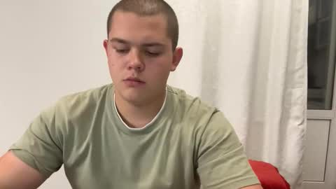 Snapshot of cutebutnaughty_ chatting on 10/13/25, 05:24 Alex online show from 10/13/25, 05:24