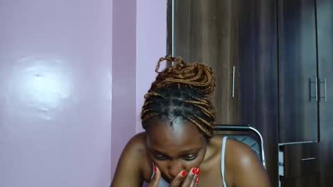 cutebuu online show from 11/22/25, 08:57