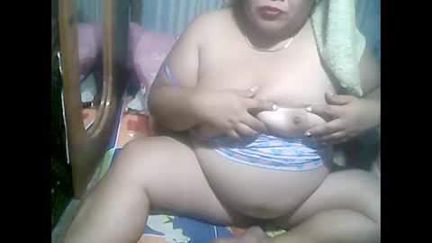 Snapshot of cutechubbyasian chatting on 05/17/26, 01:29 cutechubbyasian online show from 05/17/26, 01:29