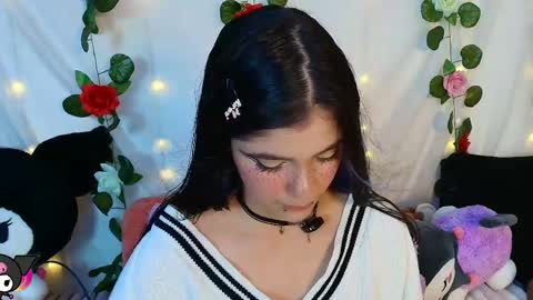 Snapshot of cutee_andrea chatting on 05/19/26, 01:56 Andrea 3 online show from 05/19/26, 01:56