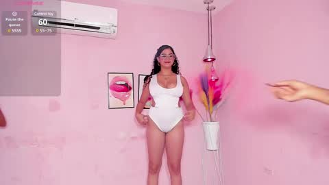 moderator JAZMIN my team is Abby RachelMia online show from 02/22/25, 01:35