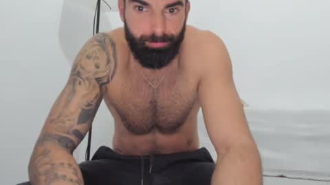 cuteeboy online show from 02/19/25, 03:27