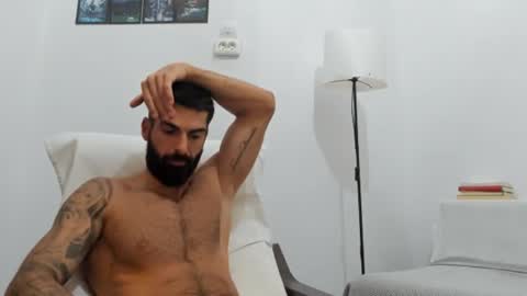 cuteeboy online show from 10/02/25, 05:47