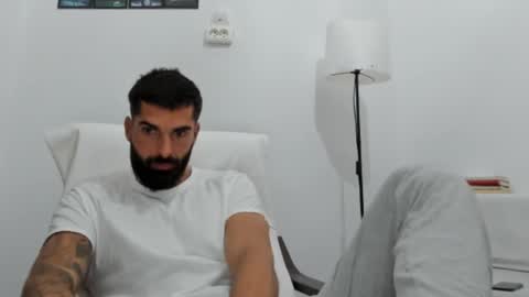 cuteeboy online show from 10/07/25, 03:42