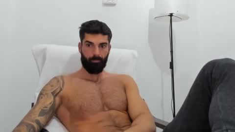 cuteeboy online show from 10/25/25, 05:26