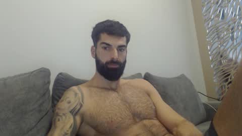 cuteeboy online show from 11/04/25, 05:50