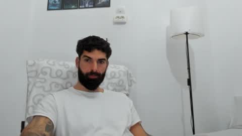 cuteeboy online show from 12/16/25, 06:51