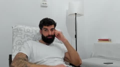 cuteeboy online show from 12/19/25, 10:17